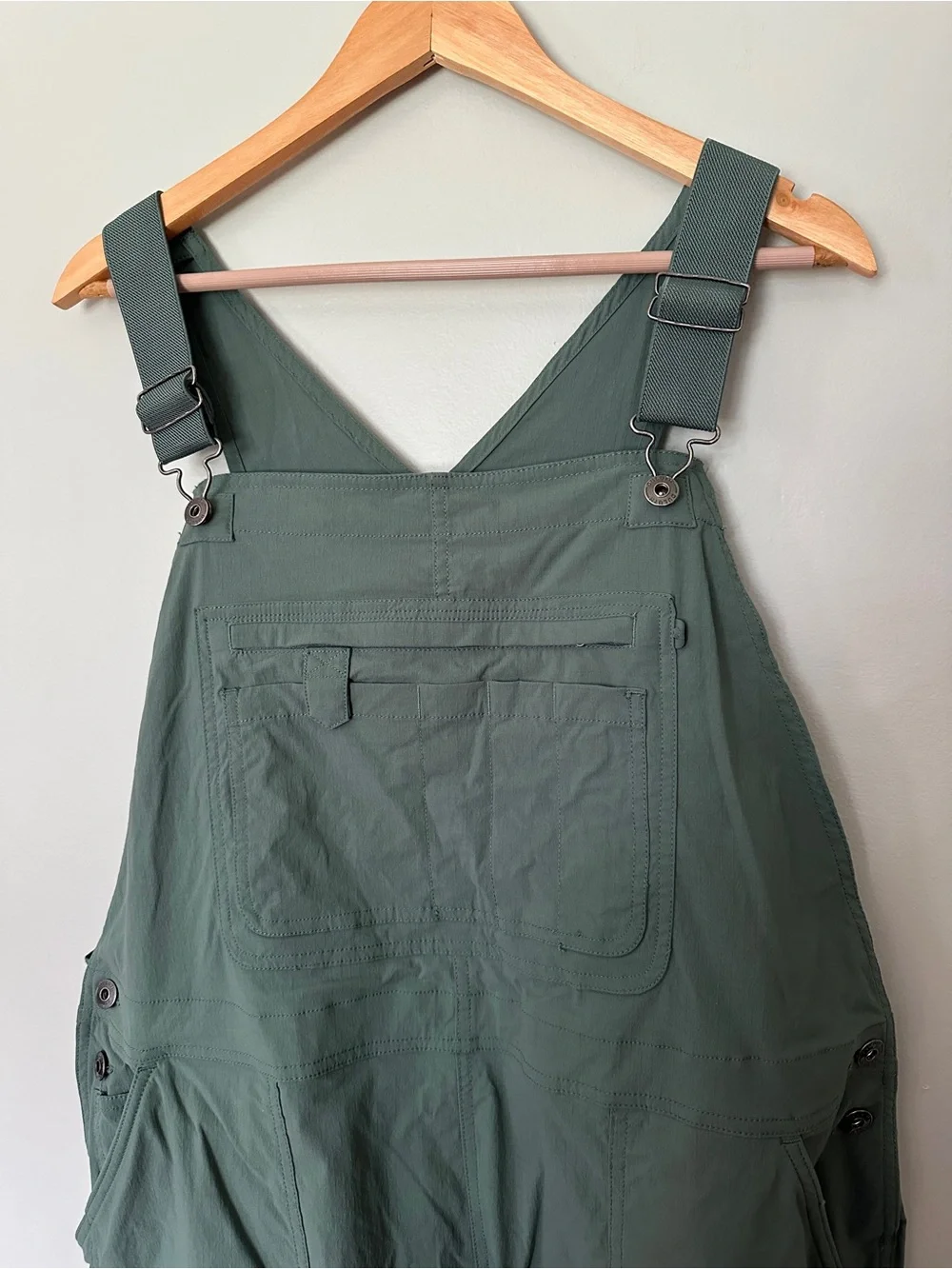 Duluth Women’s Gardening Overalls, size XXL, Long Pants, Olive Green, Outdoor - Picture 2 of 8